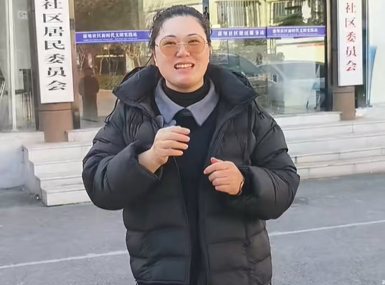 完美体育-全国冠军退役人生 戴假肢的她成了很多人的支柱|罗仁娟|残疾人|排球|高位截肢|残疾_新浪体育_新浪新闻